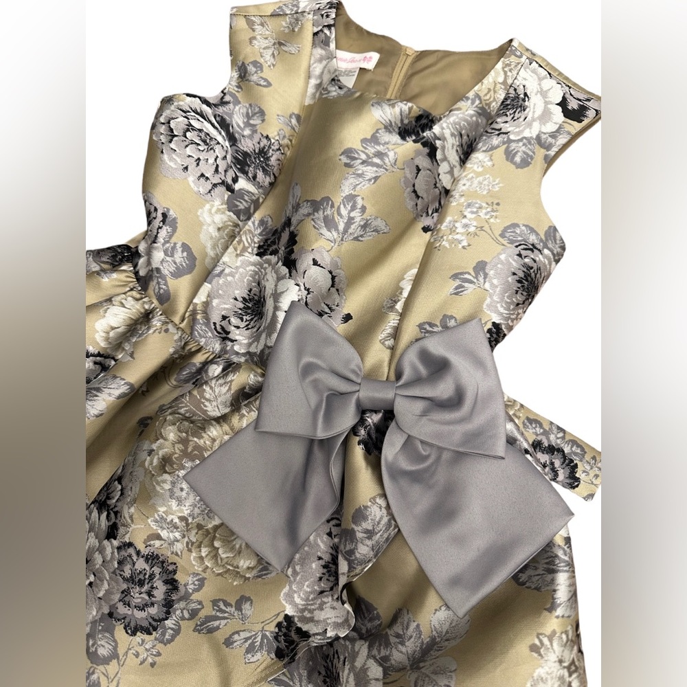 Bonnie Jean brand. Girl cascade dress. Size 10. Metallic floral dress. Used 1x. - Picture 6 of 8